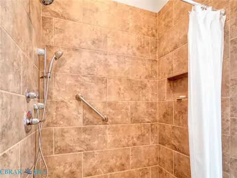 Bath - 7877 Berkeley Dr, Gloucester Point, VA 23062 photo 5 of 7