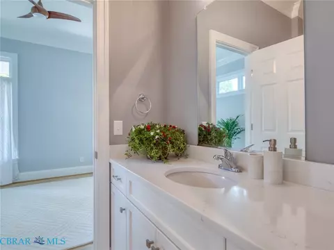 Bath - 7877 Berkeley Dr, Gloucester Point, VA 23062 photo 7 of 7