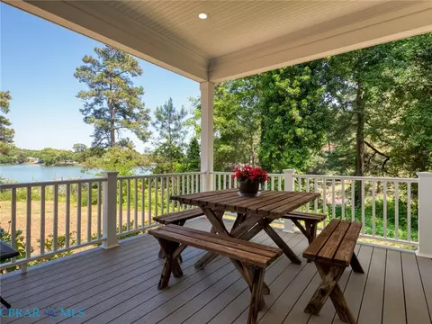 Exterior - 7877 Berkeley Dr, Gloucester Point, VA 23062 photo 5 of 8