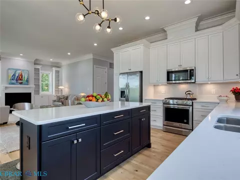 Kitchen - 7877 Berkeley Dr, Gloucester Point, VA 23062 photo 1 of 7