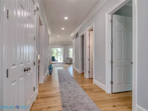 Entry Way - 7877 Berkeley Dr, Gloucester Point, VA 23062 photo 2 of 2