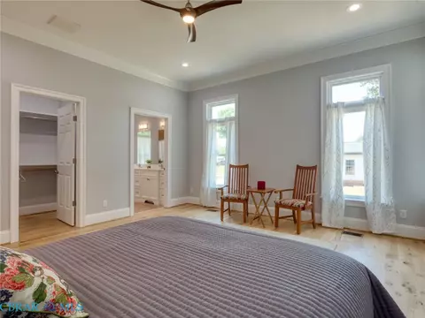 Bedroom - 7877 Berkeley Dr, Gloucester Point, VA 23062 photo 3 of 7