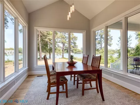 Dining - 7877 Berkeley Dr, Gloucester Point, VA 23062 photo 3 of 3