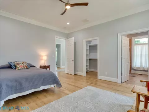 Bedroom - 7877 Berkeley Dr, Gloucester Point, VA 23062 photo 2 of 7