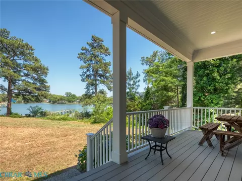 Exterior - 7877 Berkeley Dr, Gloucester Point, VA 23062 photo 6 of 8