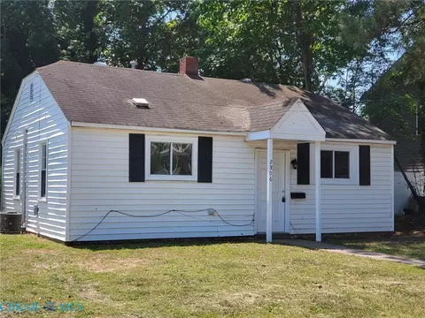 2806 Rosalee Dr, Hampton, VA 23661 photo 2