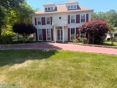 1134 General Puller Hwy, Saluda, VA 23149