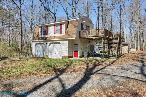 9937 Bacons Ln, Gloucester, VA 23061 photo 30