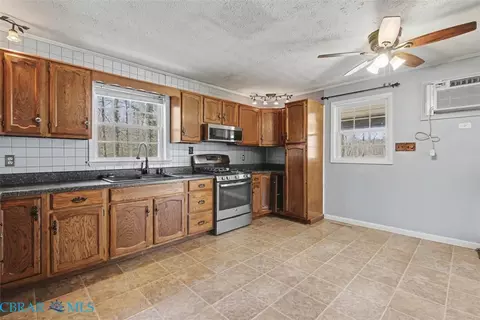 9937 Bacons Ln, Gloucester, VA 23061 photo 12