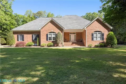 7845 Riverwatch Dr, Gloucester, VA 23061