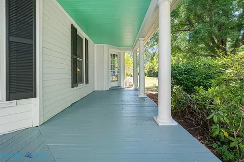 Exterior - 2414 Windmill Point Rd, White Stone, VA 22578 photo 5 of 11