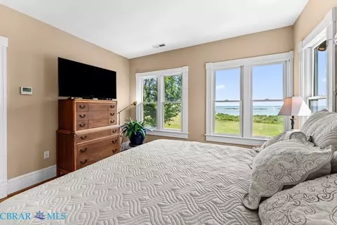 Bedroom - 2414 Windmill Point Rd, White Stone, VA 22578 photo 2 of 9