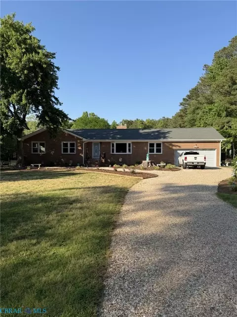 5585 Ware Neck Rd, Gloucester, VA 23061