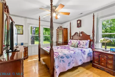 Bedroom - 5585 Ware Neck Rd, Gloucester, VA 23061 photo 2 of 4