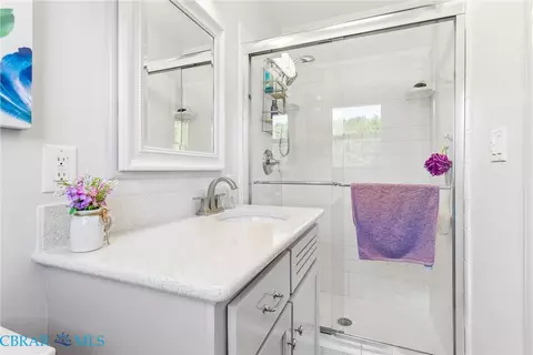 Bath - 5585 Ware Neck Rd, Gloucester, VA 23061 photo 5 of 6