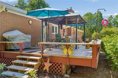 Exterior - 5585 Ware Neck Rd, Gloucester, VA 23061 photo 3 of 8