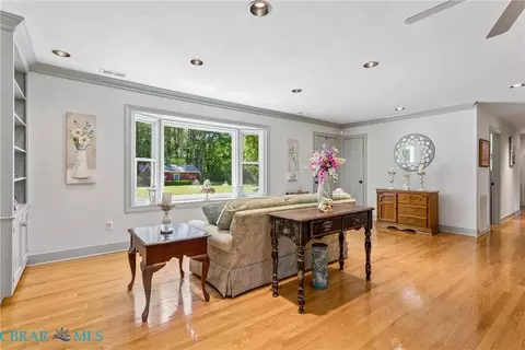 Living - 5585 Ware Neck Rd, Gloucester, VA 23061 photo 2 of 3