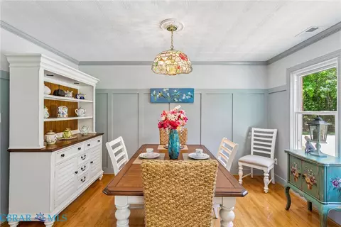 Dining - 5585 Ware Neck Rd, Gloucester, VA 23061 photo 2 of 2