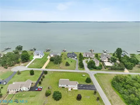 481 Jackson Dr, Deltaville, VA 23043