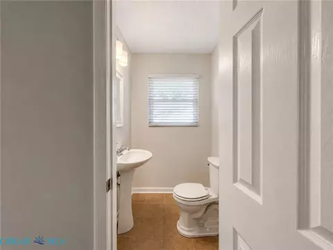 Bath - 1532 Adams Cir, Hampton, VA 23663 photo 2 of 2