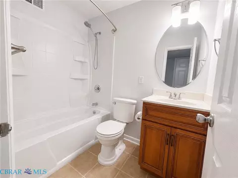 Bath - 1532 Adams Cir, Hampton, VA 23663 photo 1 of 2