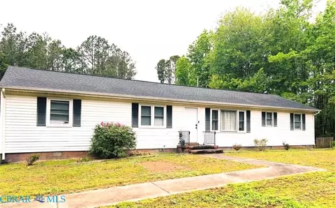 868 Simonson Rd, Farnham, VA 22460