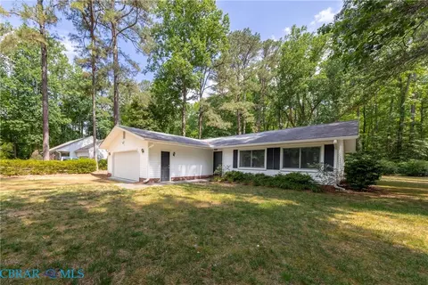 4555 Mallard Dr, Gloucester, VA 23061 photo 3