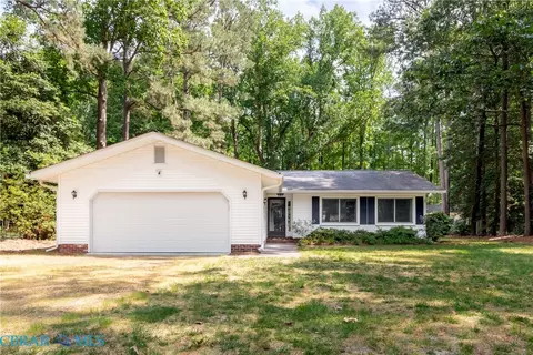4555 Mallard Dr, Gloucester, VA 23061