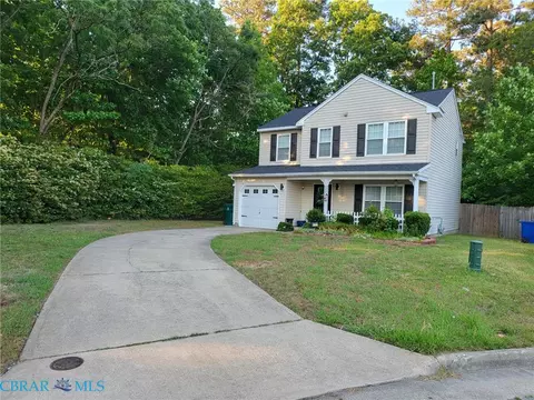 520 Parliament Ln, Newport News, VA 23608