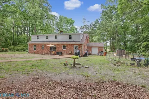 Exterior - 3597 Hickory Fork Rd, Gloucester, VA 23061 photo 4 of 5