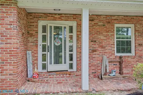 Exterior - 3597 Hickory Fork Rd, Gloucester, VA 23061 photo 2 of 5