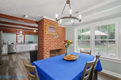 Dining - 3597 Hickory Fork Rd, Gloucester, VA 23061 photo 4 of 4