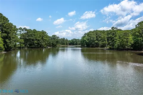 1439 N River Rd, Bohannon, VA 23021 photo 11
