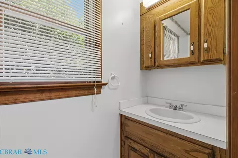 Bath - 5508 York Haven Ln, Gloucester, VA 23061 photo 1 of 9