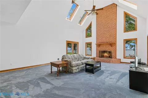 Living - 5508 York Haven Ln, Gloucester, VA 23061 photo 3 of 6