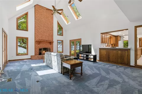 Living - 5508 York Haven Ln, Gloucester, VA 23061 photo 4 of 6