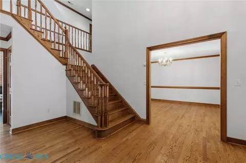 Entry Way - 5508 York Haven Ln, Gloucester, VA 23061 photo 2 of 5