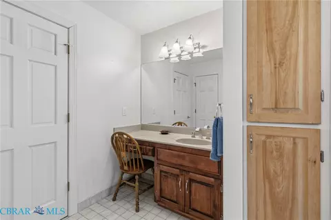 Bath - 5508 York Haven Ln, Gloucester, VA 23061 photo 6 of 9