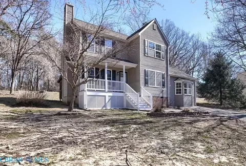 5475 Crany Creek Dr, Gloucester, VA 23061