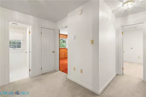 Entry Way - 1340 Riverview Dr, West Point, VA 23181 photo 7 of 9