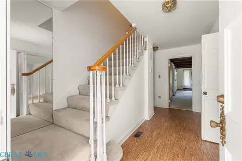 Entry Way - 1340 Riverview Dr, West Point, VA 23181 photo 5 of 9