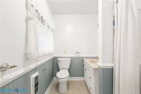 Bath - 1340 Riverview Dr, West Point, VA 23181 photo 2 of 7