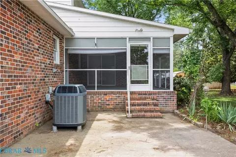 Exterior - 1340 Riverview Dr, West Point, VA 23181 photo 12 of 15