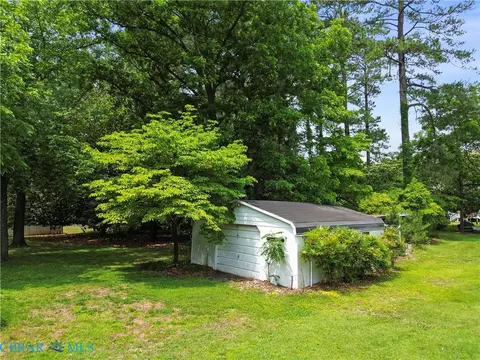 Exterior - 1340 Riverview Dr, West Point, VA 23181 photo 15 of 15