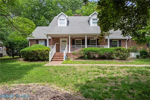 Exterior - 1340 Riverview Dr, West Point, VA 23181 photo 1 of 15