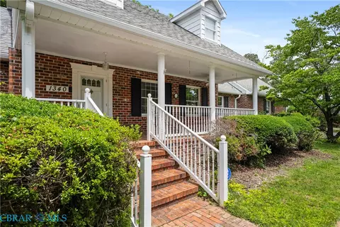 Exterior - 1340 Riverview Dr, West Point, VA 23181 photo 2 of 15
