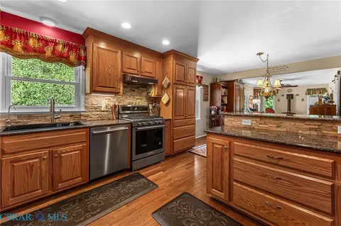 5479 Jonquil Ln, Gloucester, VA 23061 photo 9