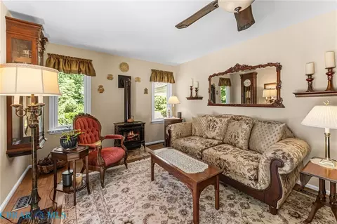 5479 Jonquil Ln, Gloucester, VA 23061 photo 12