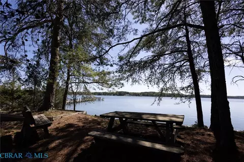View/Area - 456 Ridge Rd, Hartfield, VA 23071 photo 7 of 9