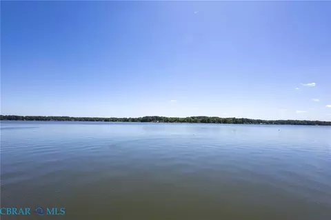 View/Area - 456 Ridge Rd, Hartfield, VA 23071 photo 3 of 9